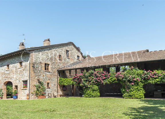 Villa  Gazzola, Gazzola
